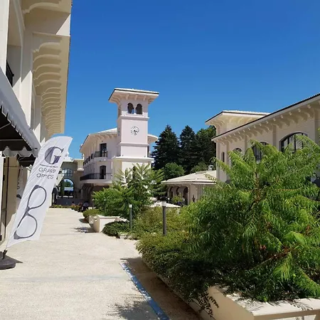 Cosy 9 アパート セインツ・コンスタンティン＆ヘレナ