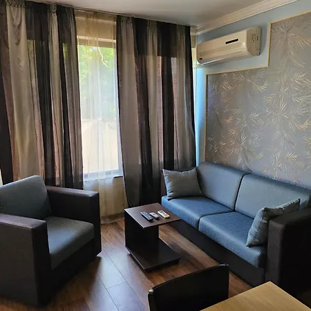 Cosy 9 Szent Konstantin és Elena